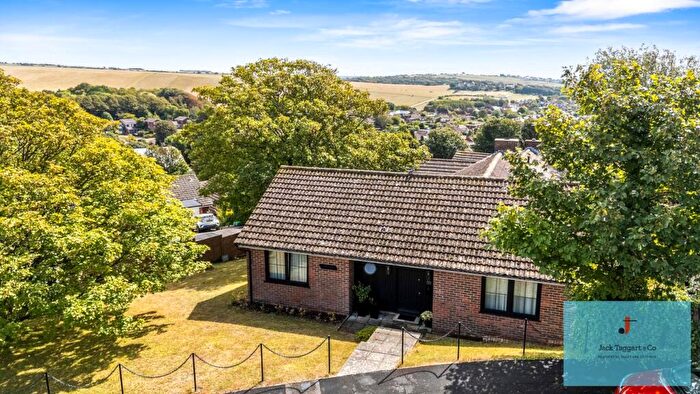 3 Bedroom Bungalow For Sale In Wanderdown Way, Ovingdean, Brighton, BN2