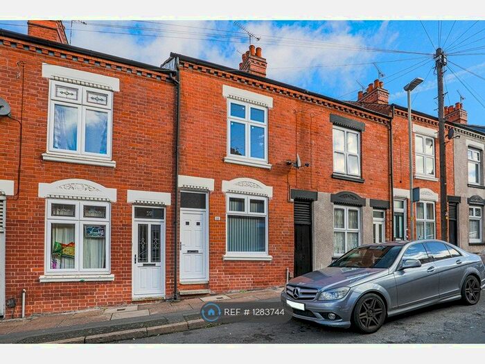 3 Bedroom Terraced House To Rent In Cromford Street, Leicester, LE2