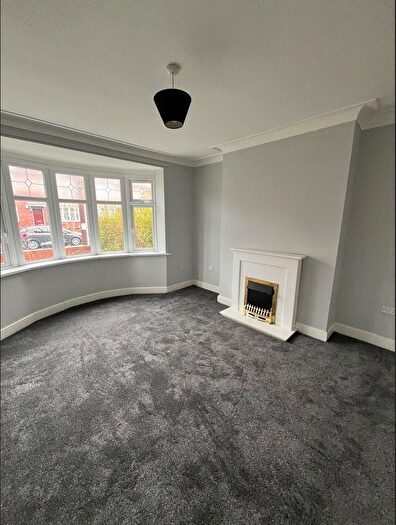 2 Bedroom Flat To Rent In Strathmore Road, Gosforth, Newcastle-Upon-Tyne, NE3