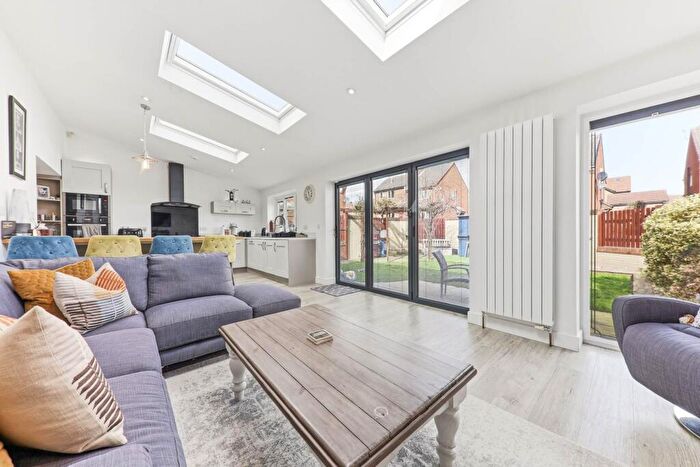 3 Bedroom Detached House For Sale In Teal Drive, Morley, LS27