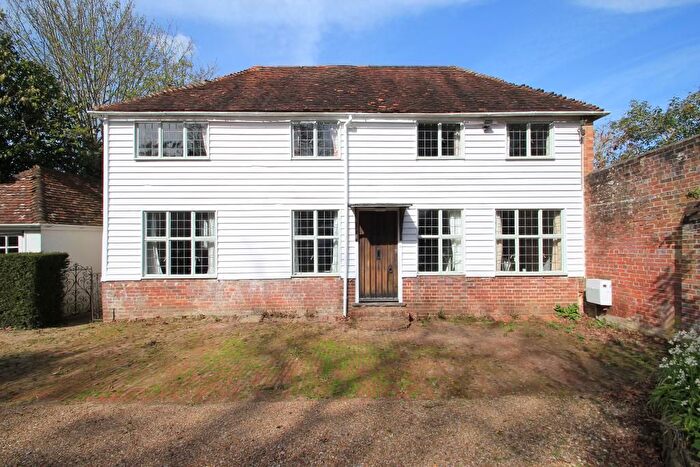 3 Bedroom Detached House For Sale In High Street, Hawkhurst, Kent, TN18