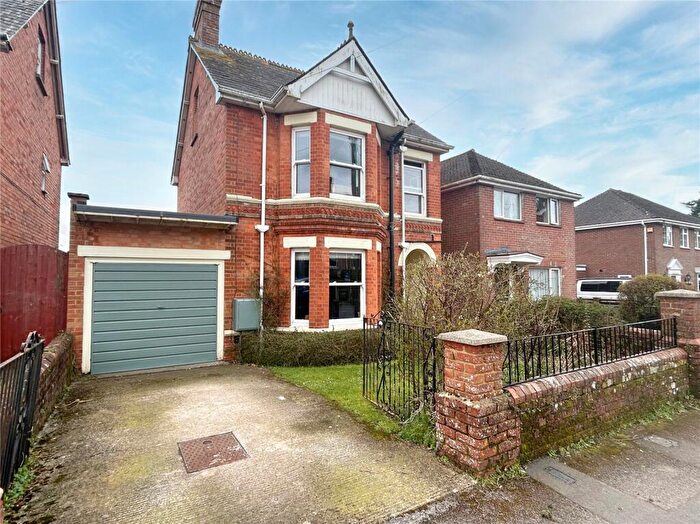 4 Bedroom Detached House For Sale In Queens Road, Blandford Forum, Dorset, DT11