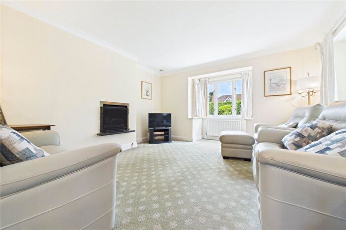 4 Bedroom Detached House For Sale In Victoria Road, Mortimer, Reading, RG7