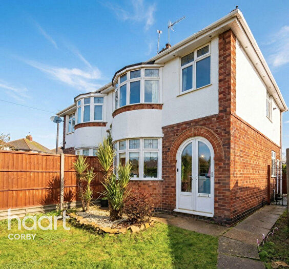 3 Bedroom Semi Detached House For Sale In Deeble Road, Kettering, NN15