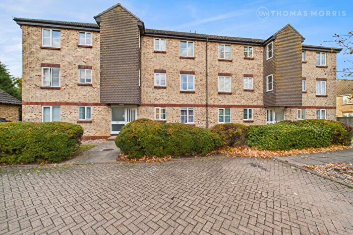 2 Bedroom Apartment For Sale In The Brambles, Limes Park Road, St. Ives, Cambridgeshire, PE27