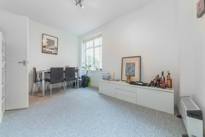 1 Bedroom Apartment To Rent In Langford Court, Abbey Road, London, NW8