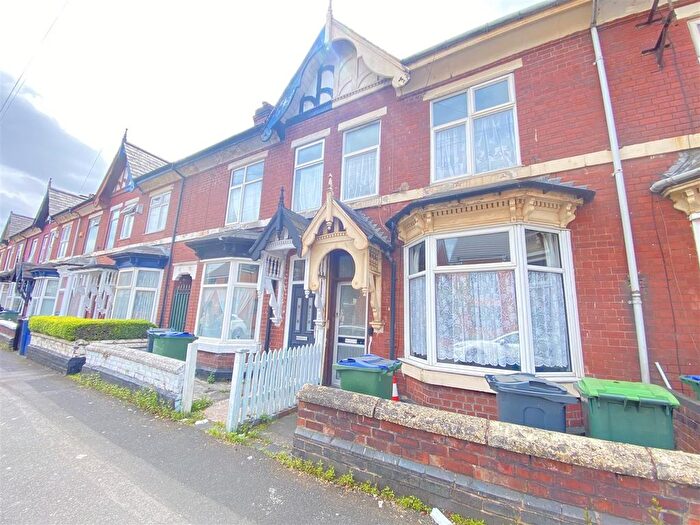 3 Bedroom Terraced House To Rent In Oxford Road, West Bromwich, B70