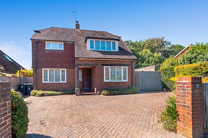 2 Bedroom Detached House For Sale In Linden Chase, Uckfield, TN22