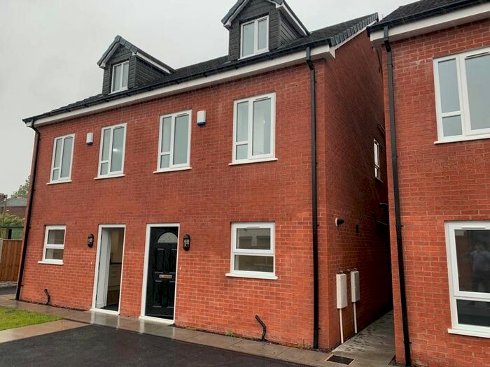 3 Bedroom Semi-Detached House To Rent In Georgias Way, Ireland Road, Haydock, Merseyside, WA11