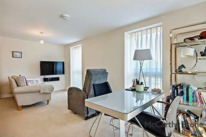 2 Bedroom Flat For Sale In Gilbert Place, Lowry Way, Swindon, Wiltshire, SN3