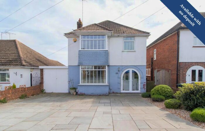 4 Bedroom Detached House To Rent In Pinewood Close, Ramsgate, CT12