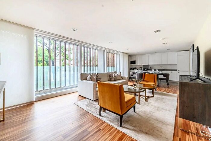 2 Bedroom Flat To Rent In Fulham Road, SW3