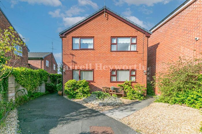 2 Bedroom Flat For Sale In Newton Road, Ashton On Ribble, Preston, PR2