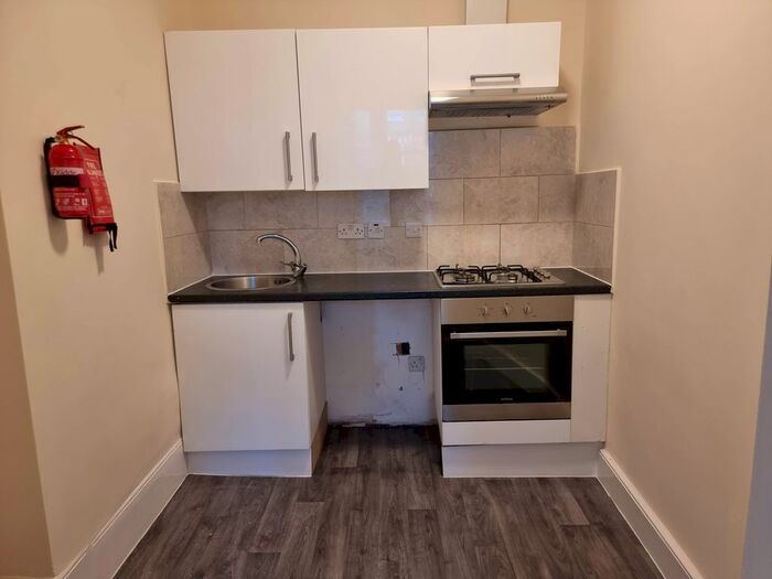2 Bedroom Flat To Rent In Charlton Church Lane, Charlton, London SE7