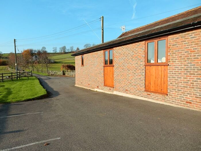 2 Bedroom Property To Rent In Faversham Road, Boughton Lees, Ashford, TN25