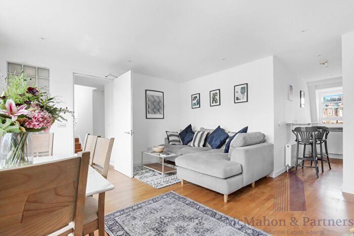 3 Bedroom Flat To Rent In Marylebone, London, London, London, W1H