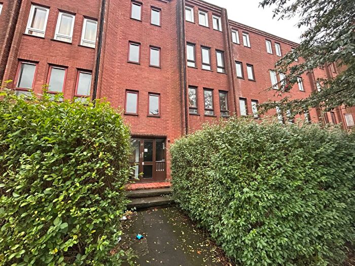 1 Bedroom Flat To Rent In Gladstone Street, St Georges Cross, Glasgow, G4