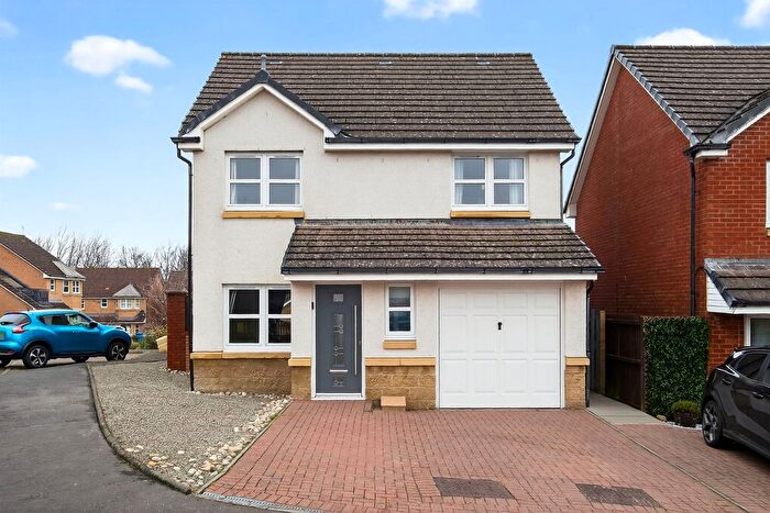 3 Bedroom Detached House For Sale In Demoreham Avenue, Denny, FK6