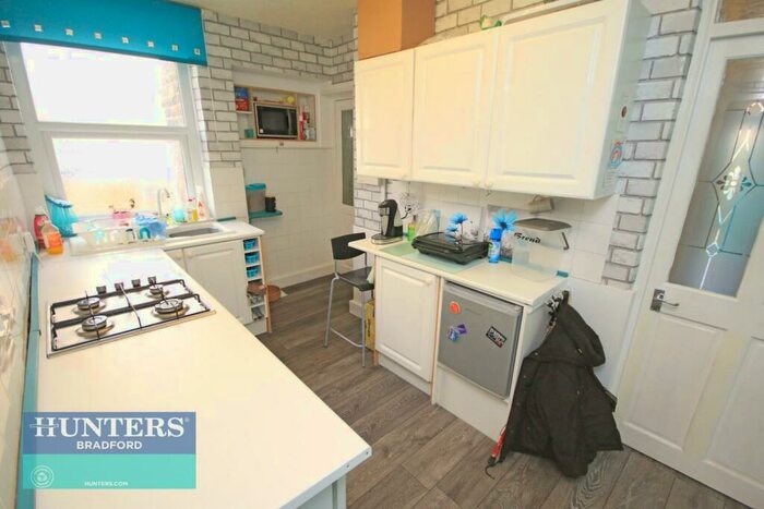 2 Bedroom Semi-Detached Bungalow For Sale In Tyersal Avenue Tyersal, Bradford, West Yorkshire, BD4