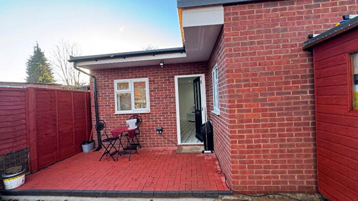 1 Bedroom Farm House To Rent In Henderson Drive, Dartford, Kent, DA1