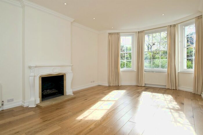 1 Bedroom Flat To Rent In Bolton Gardens, London, SW5