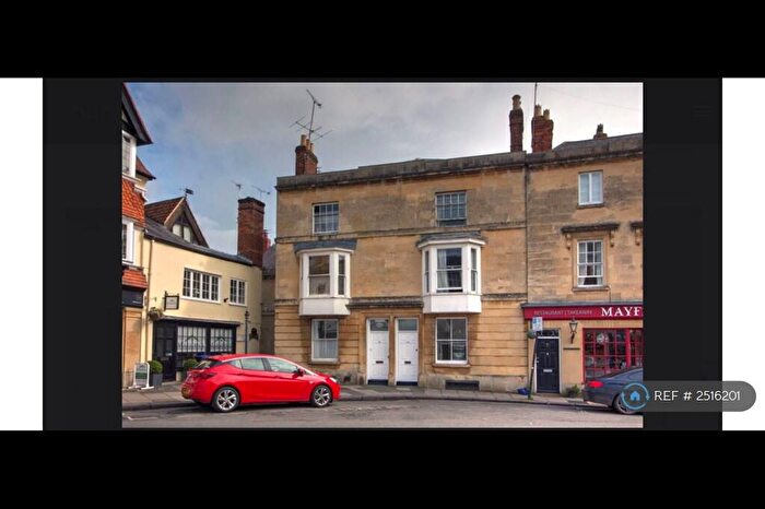 1 Bedroom Flat To Rent In St. Johns Street, Devizes, SN10