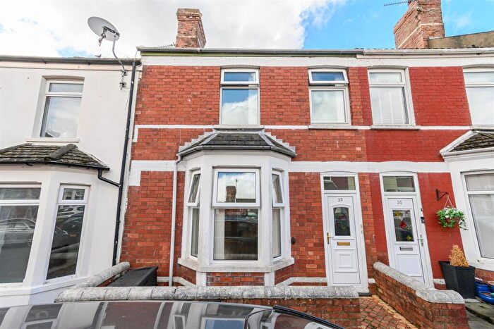 3 Bedroom Terraced House For Sale In Glamorgan Street, Barry, CF62