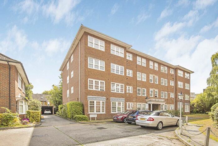 2 Bedroom Flat For Sale In Wimbledon Park Side, Wimbledon Park Side, SW19
