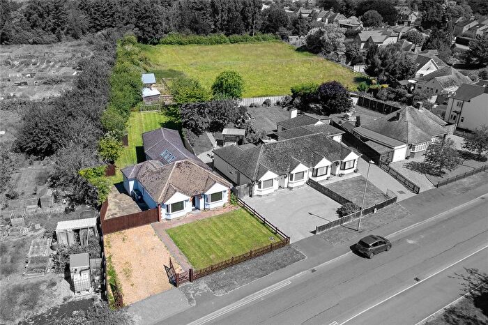 3 Bedroom Bungalow For Sale In Cottenham Road, Histon, Cambridge, Cambridgeshire, CB24