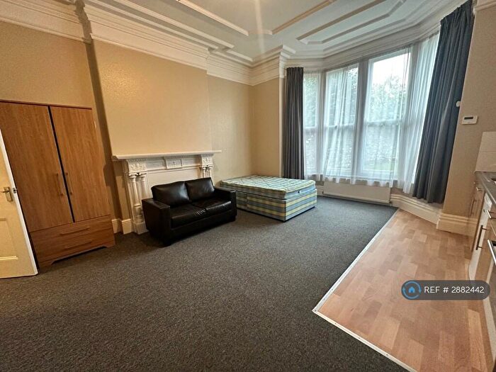 Studio To Rent In Redland Road, Bristol, BS6