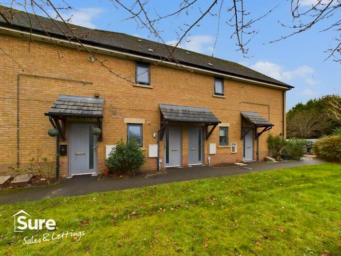 2 Bedroom Apartment To Rent In Matis House, Queensway, Hemel Hempstead, Hertfordshire, HP2