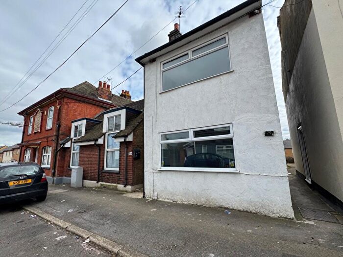 3 Bedroom House To Rent In Charlotte Street, Sittingbourne, ME10