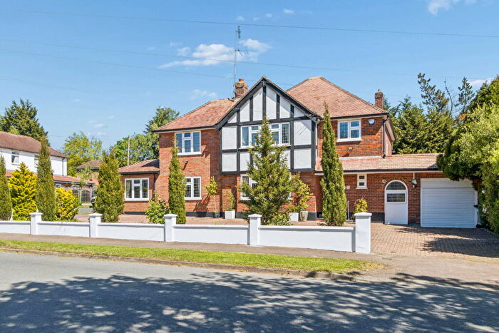 5 Bedroom Detached House For Sale In Crofters Road, Northwood, HA6