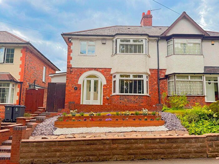 3 Bedroom Semi-Detached House For Sale In Bromford Lane, Birmingham, B24