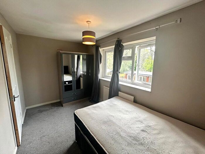 1 Bedroom House To Rent In Southgate, RH10
