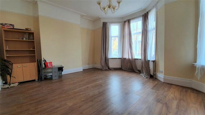 Studio To Rent In Spencer Road, Harrow, HA3