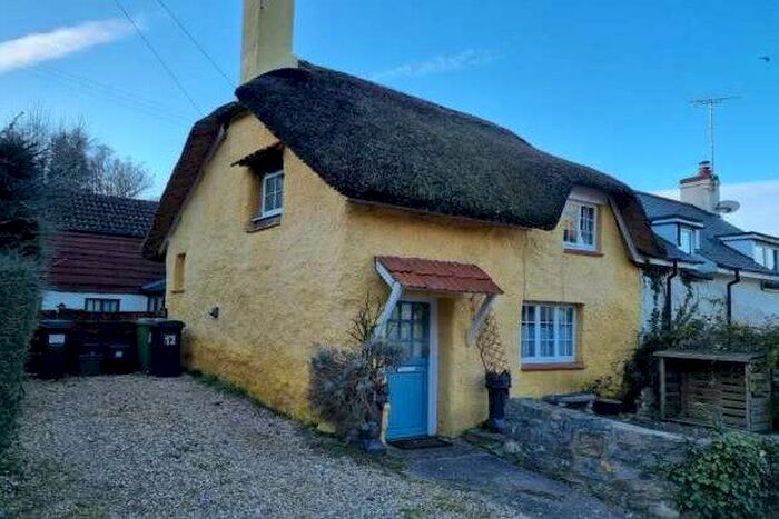 3 Bedroom Property To Rent In Cockwood, Exeter, EX6