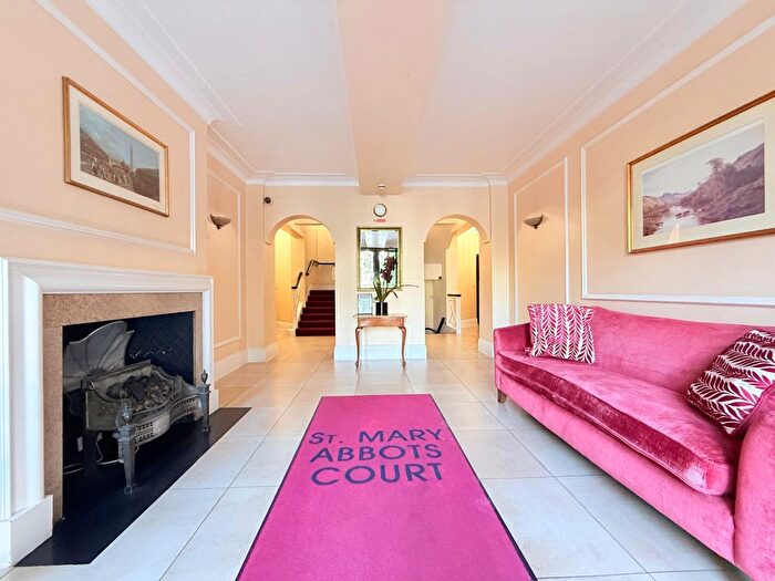 2 Bedroom Flat To Rent In St Mary Abbot's Court, Warwick Gardens, London, W14