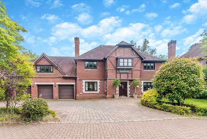 4 Bedroom Detached House For Sale In Ledborough Gate, Beaconsfield, HP9