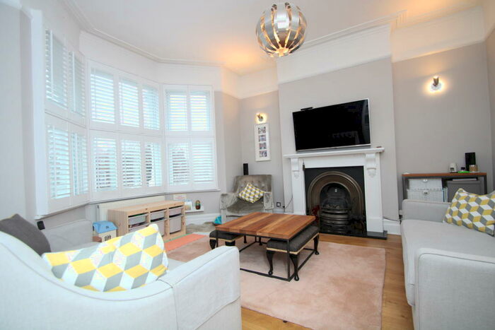 4 Bedroom House To Rent In Avondale Road, South Croydon, CR2