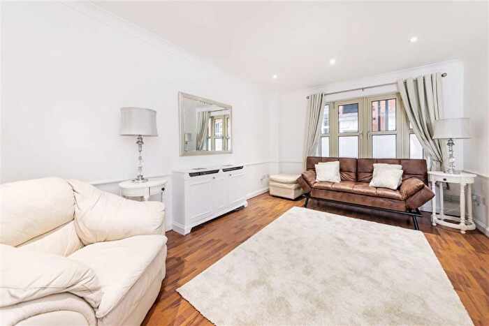 1 Bedroom Flat To Rent In Drury Lane, London, WC2B