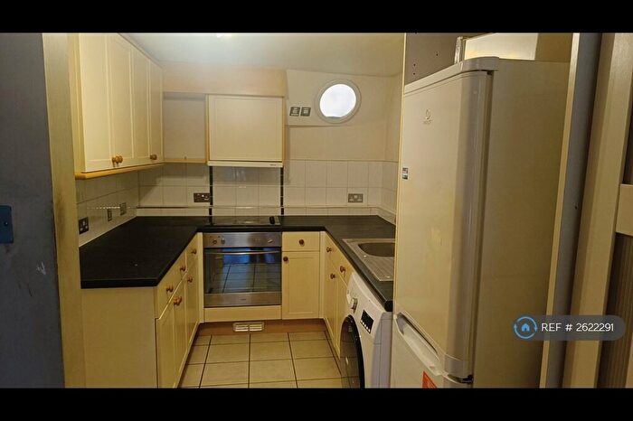 Studio To Rent In Howard Street, Reading, RG1