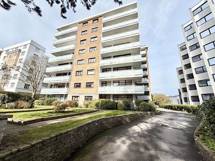 3 Bedroom Apartment To Rent In Buckingham Mansions, Bath Road, Bournemouth, BH1