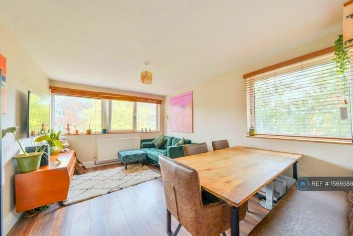 1 Bedroom Flat To Rent In Lemsford Road, St. Albans, AL1