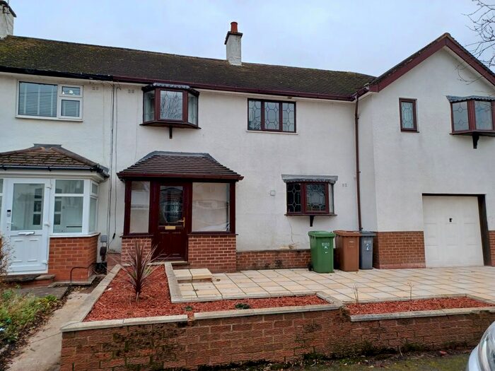 3 Bedroom Semi-Detached House To Rent In Danbury Road, Shirley, Solihull, West Midlands B90