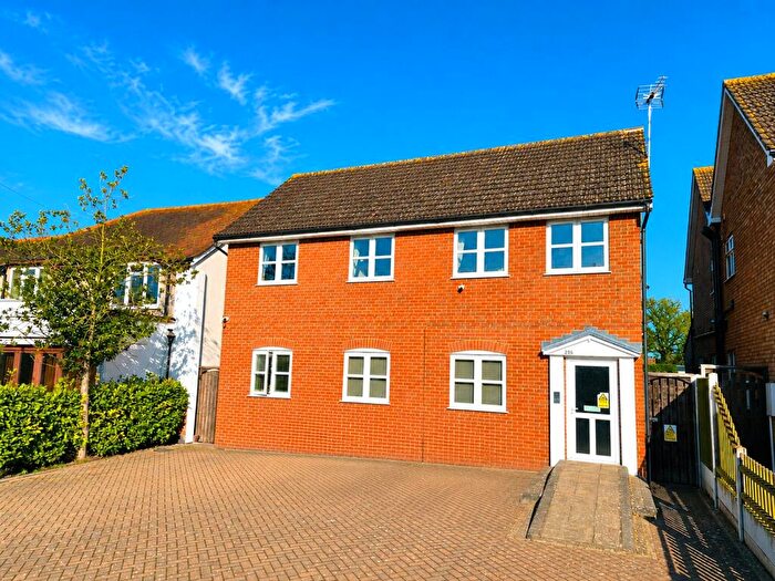 2 Bedroom Apartment To Rent In Ferry Road, Hullbridge, Hockley, Essex, SS5