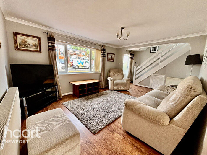 3 Bedroom Detached House For Sale In Waterside Close, Newport, NP10
