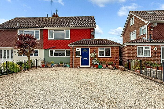 3 Bedroom Semi Detached House For Sale In Amberley Close, Littlehampton, West Sussex, BN17