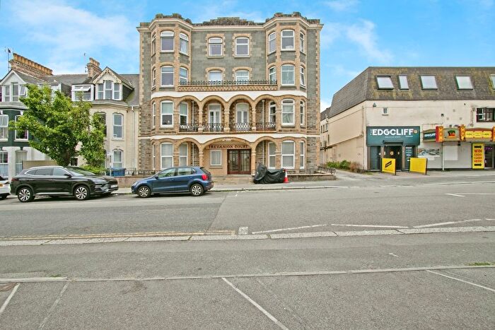1 Bedroom Flat For Sale In Edgcumbe Avenue, Newquay, Cornwall, TR7