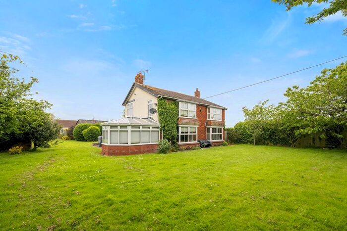 3 Bedroom Detached House For Sale In West End, Hogsthorpe, PE24